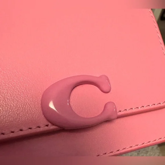 Coach Bandit Card Case style# CR522 color Vivid Pink (LHWPU) - Picture 3 of 8